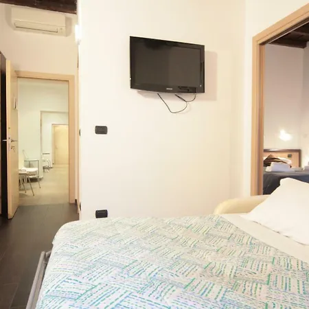 House Monti 1875 Rome