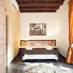 House Monti 1875 Pensión Roma