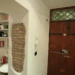 House Monti 1875 Pensión