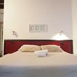 House Monti 1875 Pensión 4*