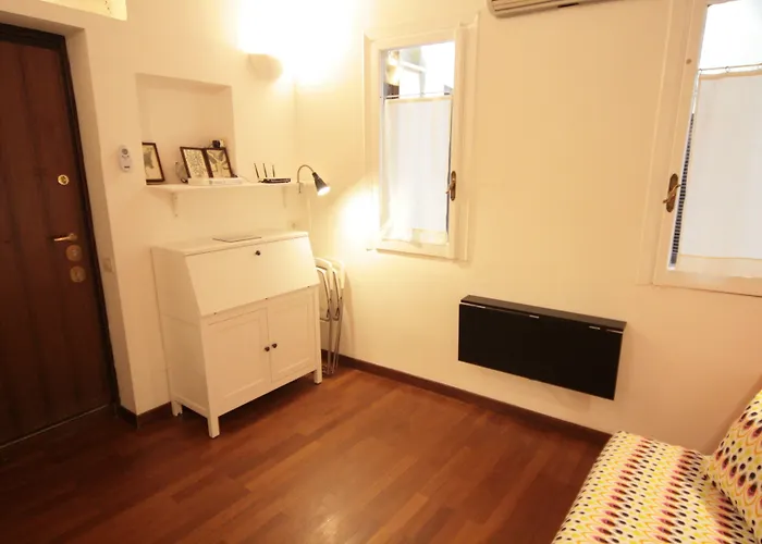 House Monti 1875 Pensión 4*