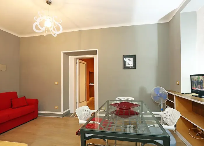 House Monti 1875 Pensión 4*