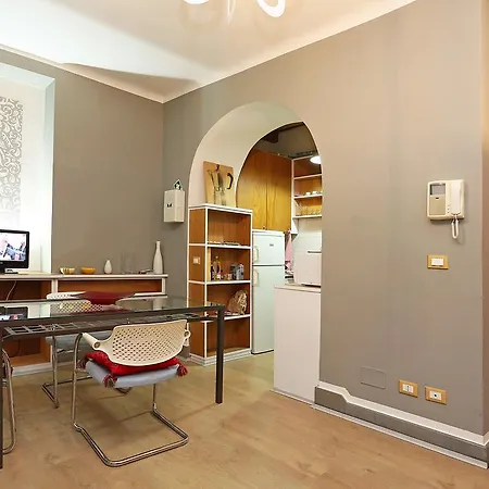 House Monti 1875 Гостевой дом Рим